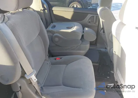 2005 Toyota Sienna Le из США, поврежденный, VIN 5TDZA23C45S353643